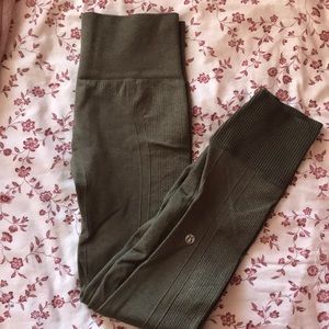 Ebb to Street Olive Lululemon Compression Legging